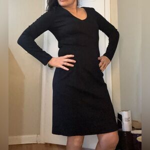 Banana Republic Black V-Neck Long Sleeve Dress